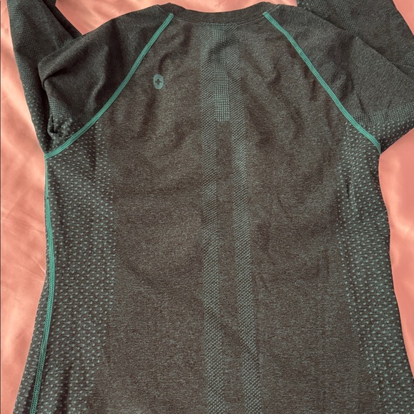 Figs Women's Dark Cactus Salta Seamless Longsleeve Underscrub Size Small - Picture 4 of 4